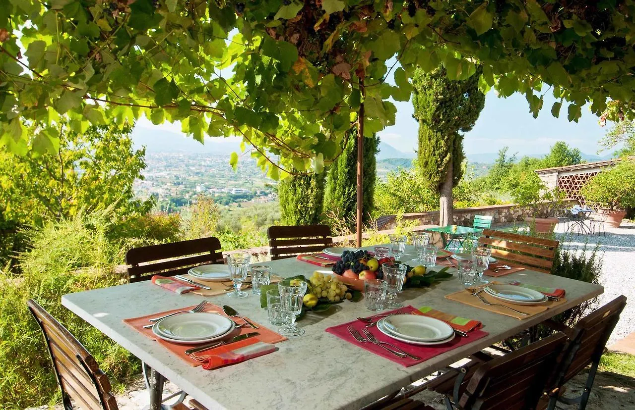Montevigna Villa Lucca 0*,  Italy